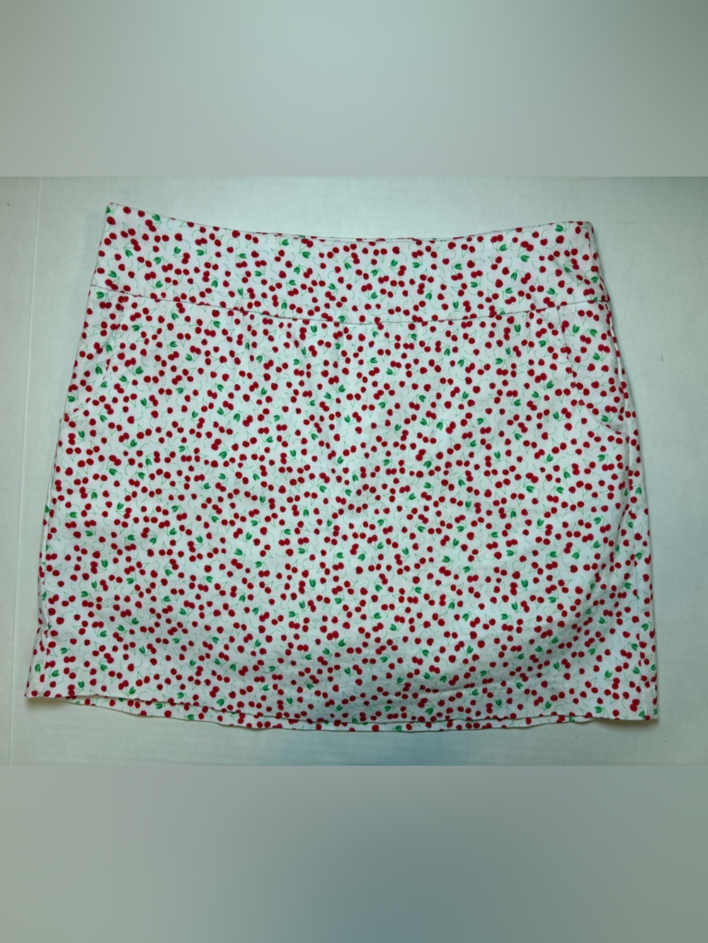 Zac & Rachel White Skort With Cherry Cherries Print Skort Stretch Size 8